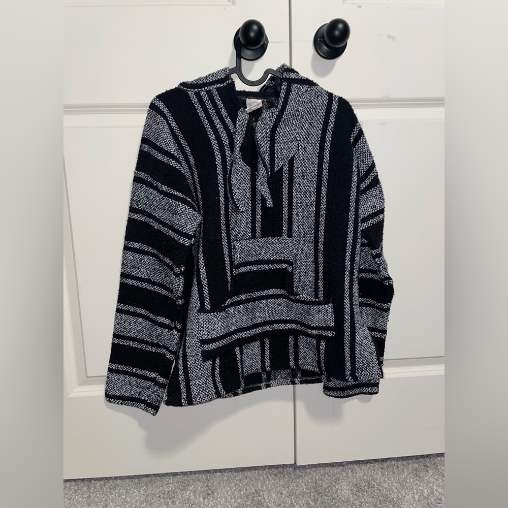 black & grey rug sweater size medium